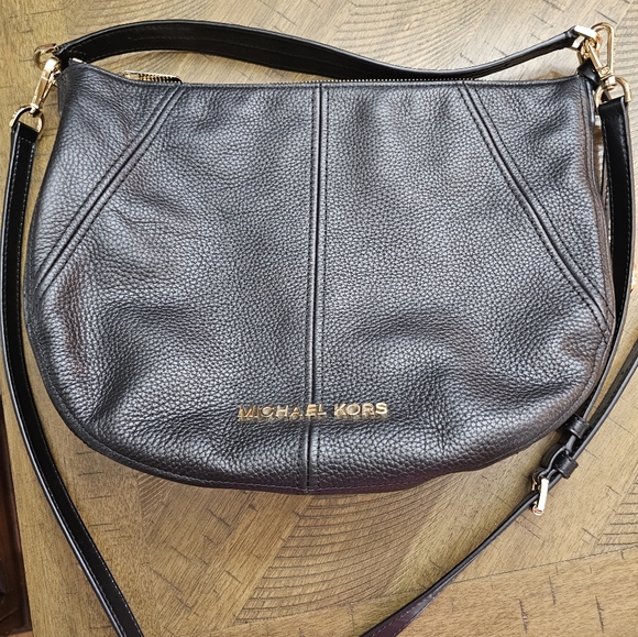 Michael Kors shoulder bag - Picture 1 of 9